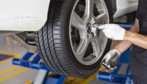 wheel car tire change auto mechanic